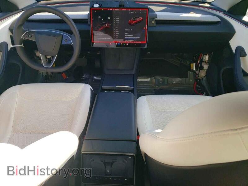 2024 Tesla MODEL 3 (VIN 5YJ3E1EB6RF815767) — photo 8 of 12