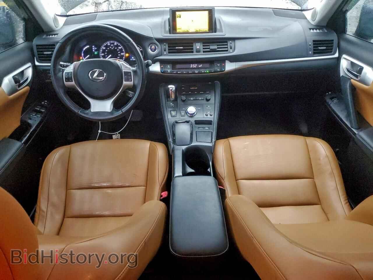 2011 LEXUS CT 200 - VIN: JTHKD5BH1B2046326 - Photo 8