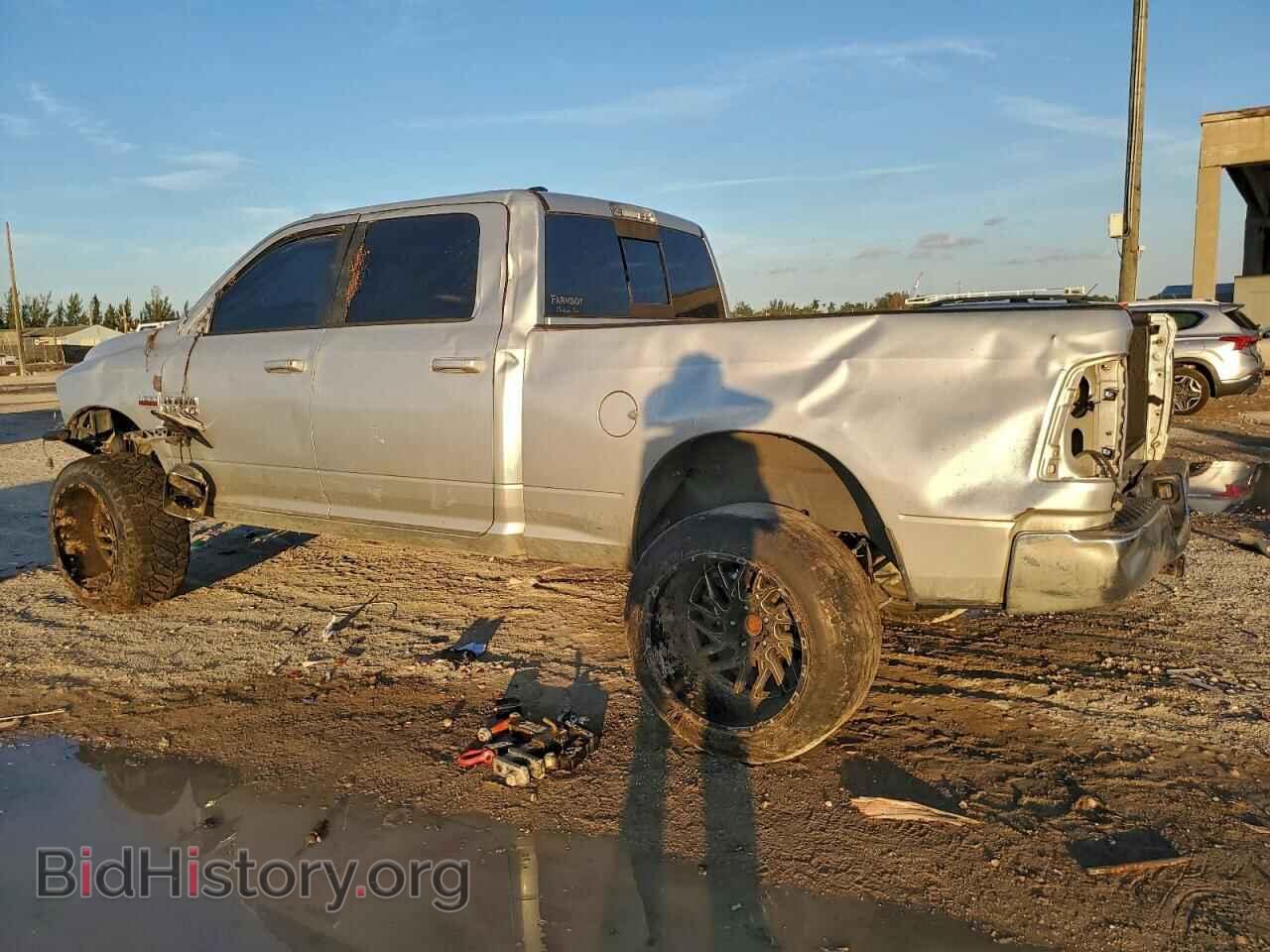 2019 RAM 1500 - VIN: 1C6RR6TT6KS509921 - Photo 2
