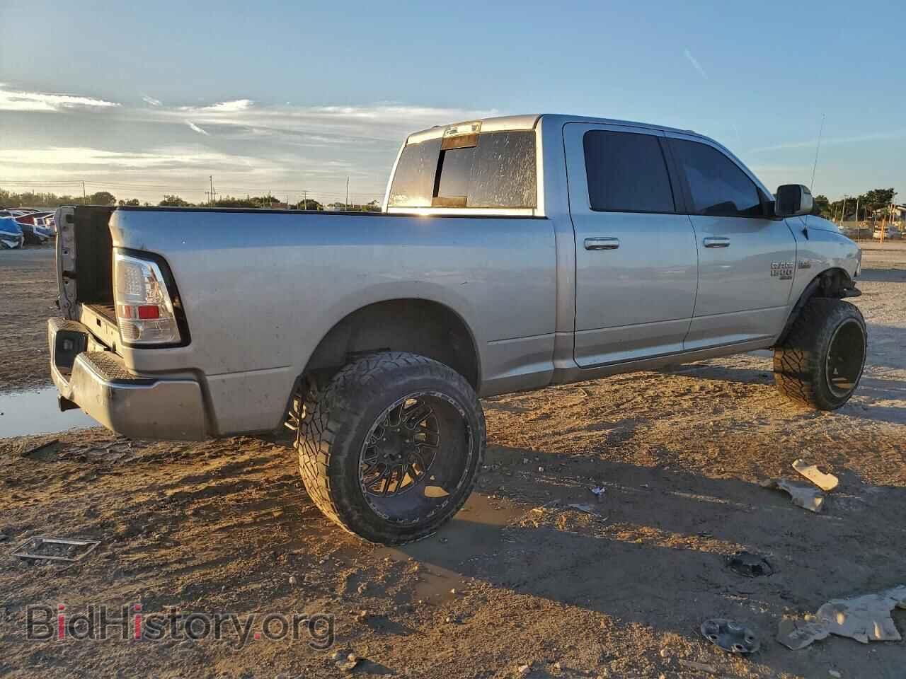 2019 RAM 1500 - VIN: 1C6RR6TT6KS509921 - Photo 3