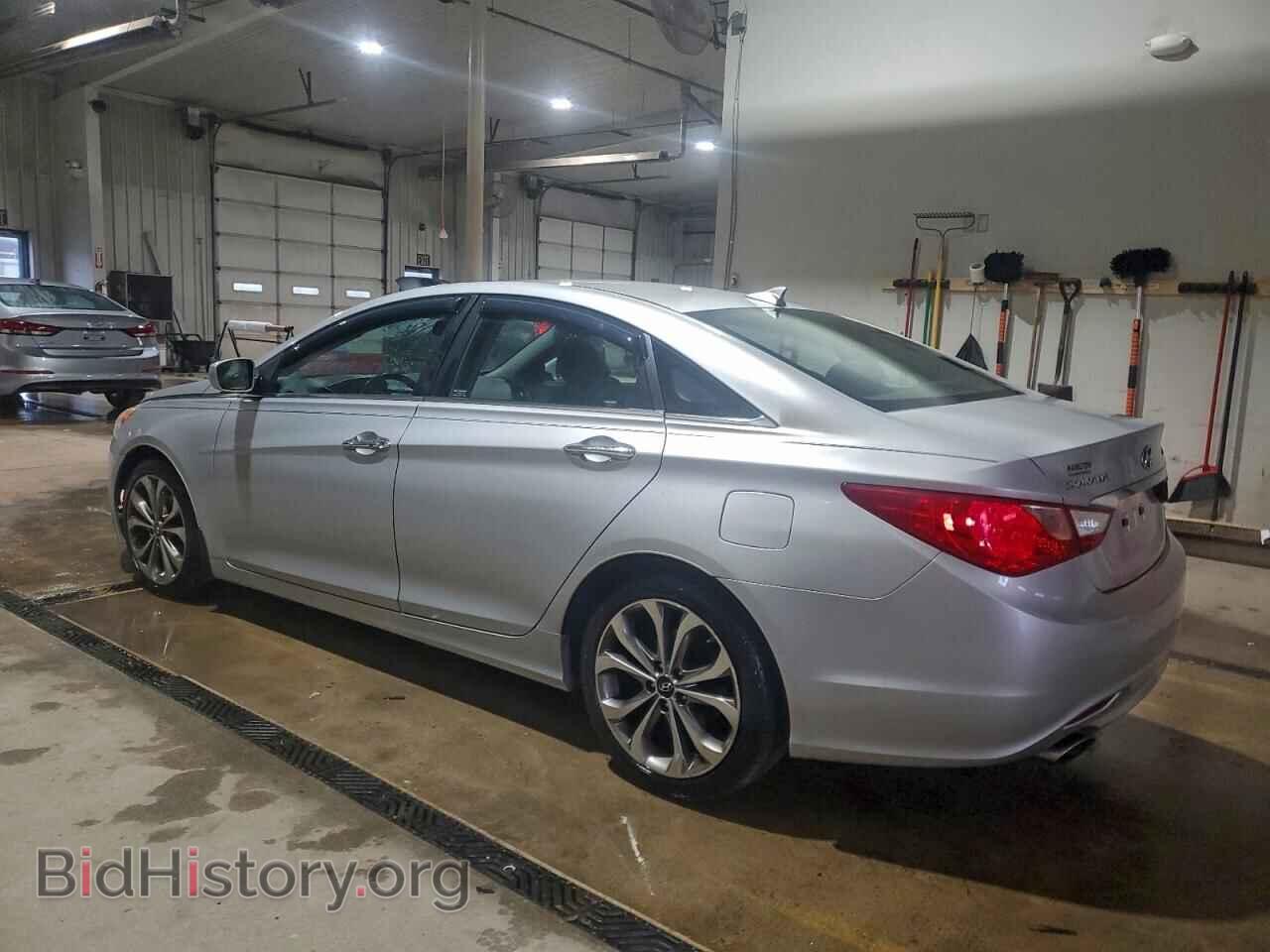 2013 HYUNDAI SONATA - VIN: 5NPEC4AB5DH748837 - Фото 2