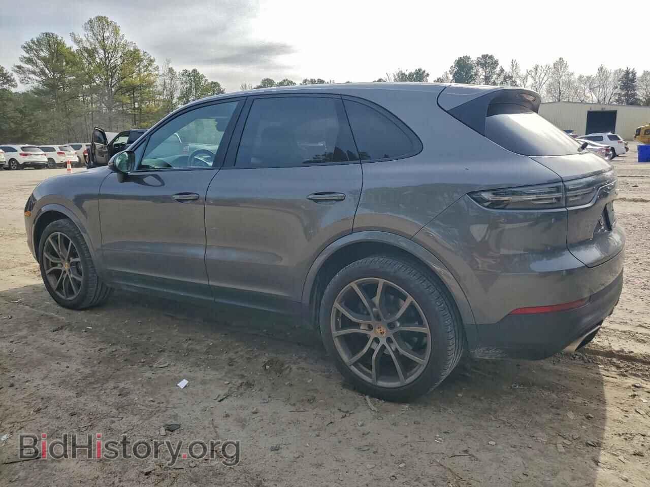2019 PORSCHE CAYENNE - VIN: WP1AA2AY1KDA19281 - Photo 2