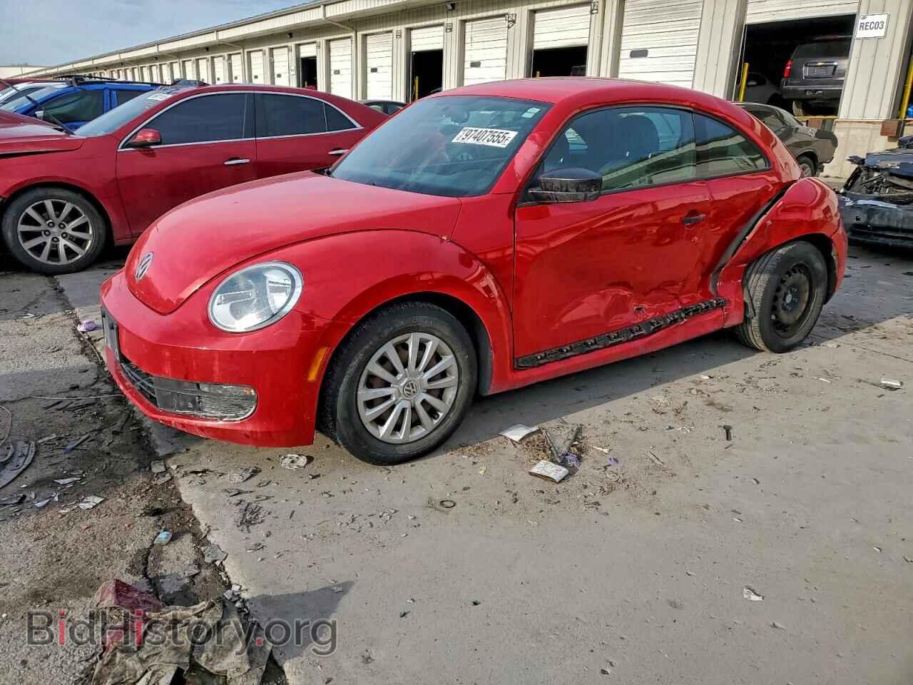 Фотография 3VWFP7AT5CM646480 - VOLKSWAGEN BEETLE 2012