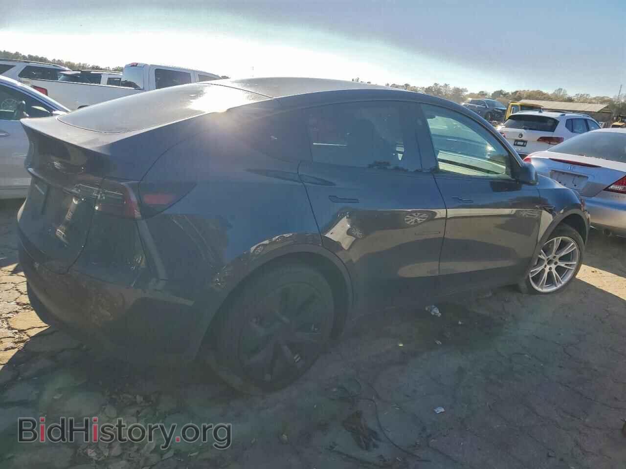 2024 TESLA MODEL Y - VIN: 7SAYGDED2RF082106 - Фото 3