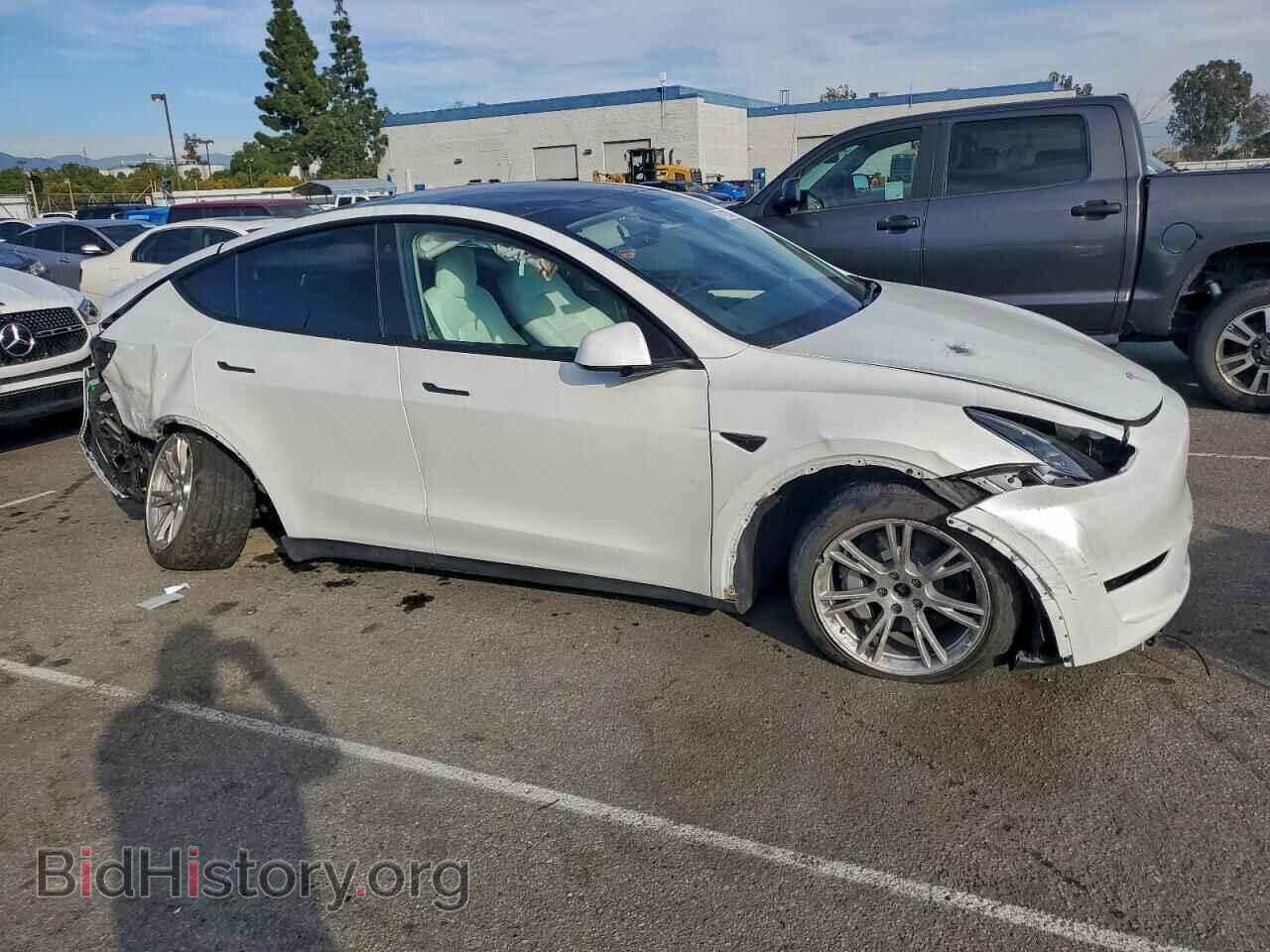 2023 TESLA MODEL Y - VIN: 7SAYGDEE2PF621085 - Фото 4