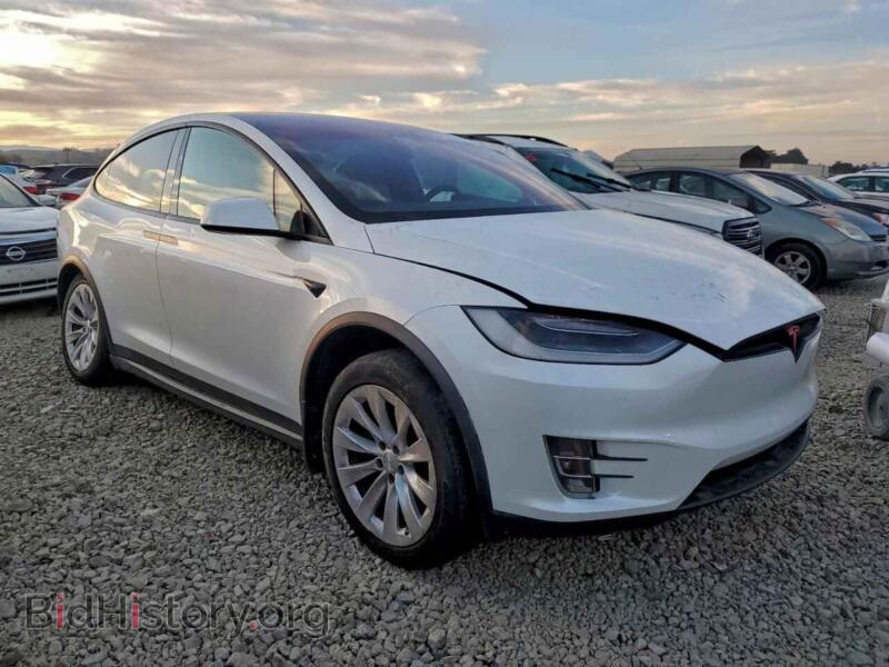 2019 Tesla MODEL X (VIN 5YJXCDE28KF207571) — photo 4 of 15