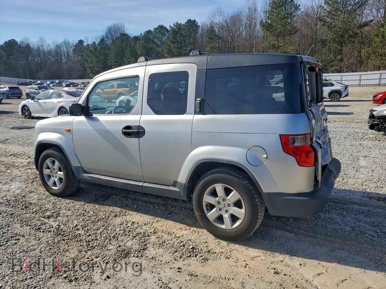 2011 HONDA ELEMENT - VIN: 5J6YH1H78BL000598 - Photo 2