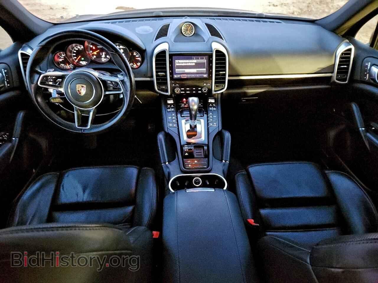 2017 PORSCHE CAYENNE - VIN: WP1AA2A25HKA89608 - Photo 8