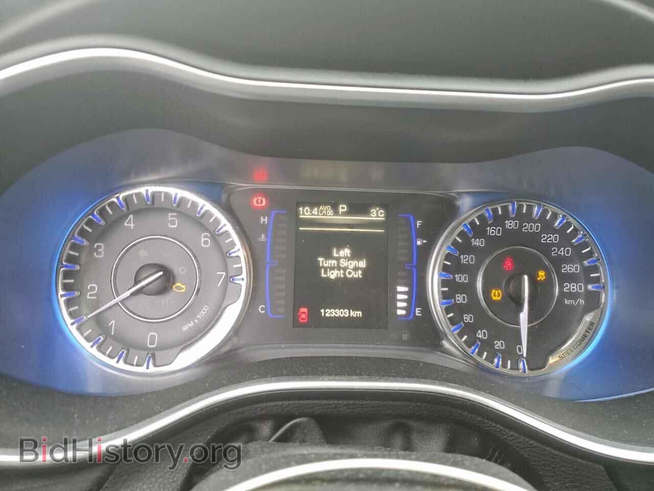 2015 CHRYSLER 200 - VIN: 1C3CCCFBXFN609255 - Photo 9