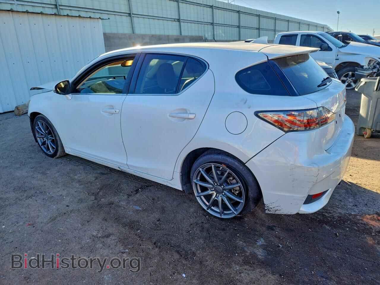2014 LEXUS CT 200 - VIN: JTHKD5BH7E2199202 - Photo 2