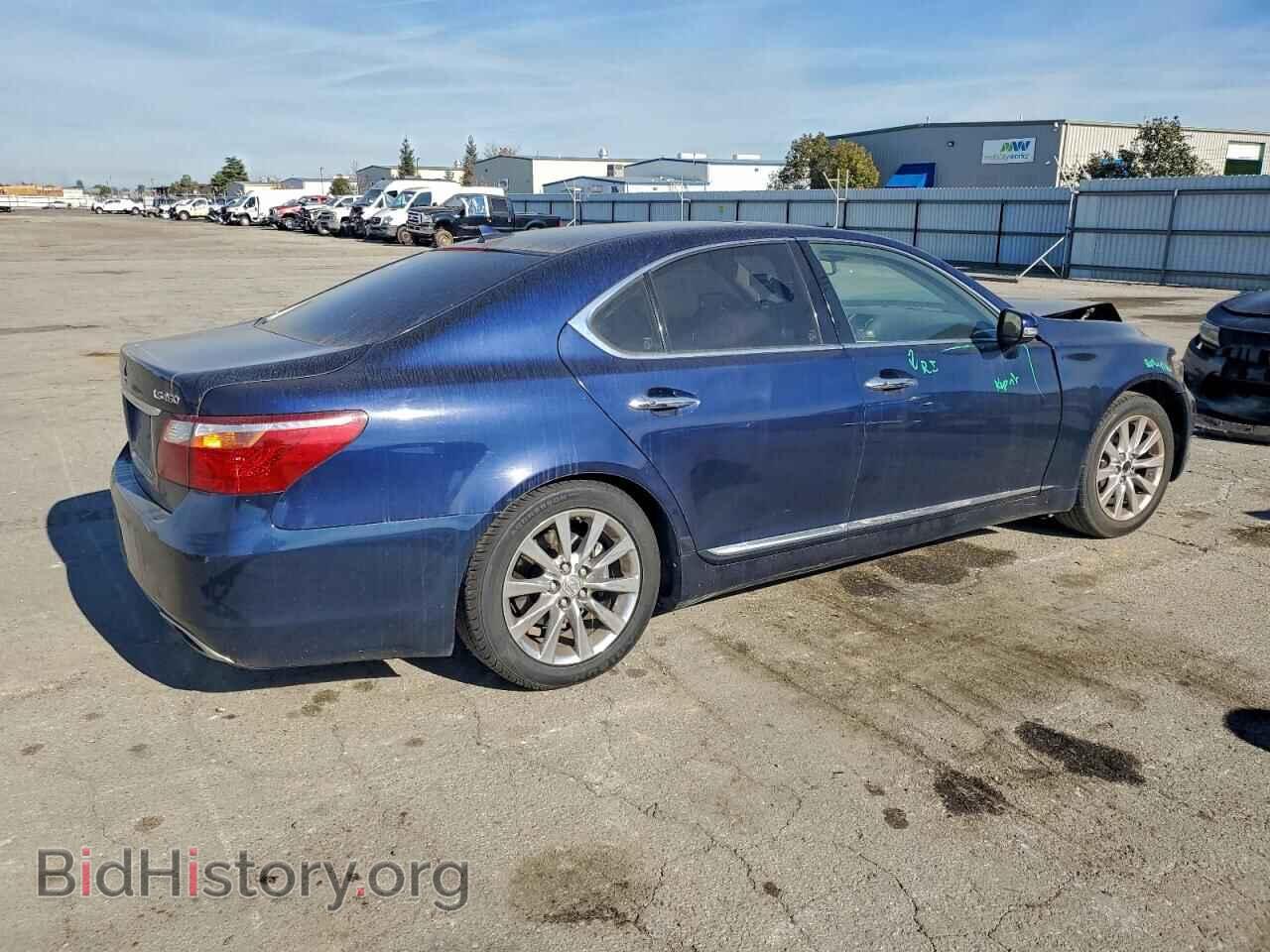 2011 LEXUS LS460 - VIN: JTHBL5EF1B5106018 - Photo 3
