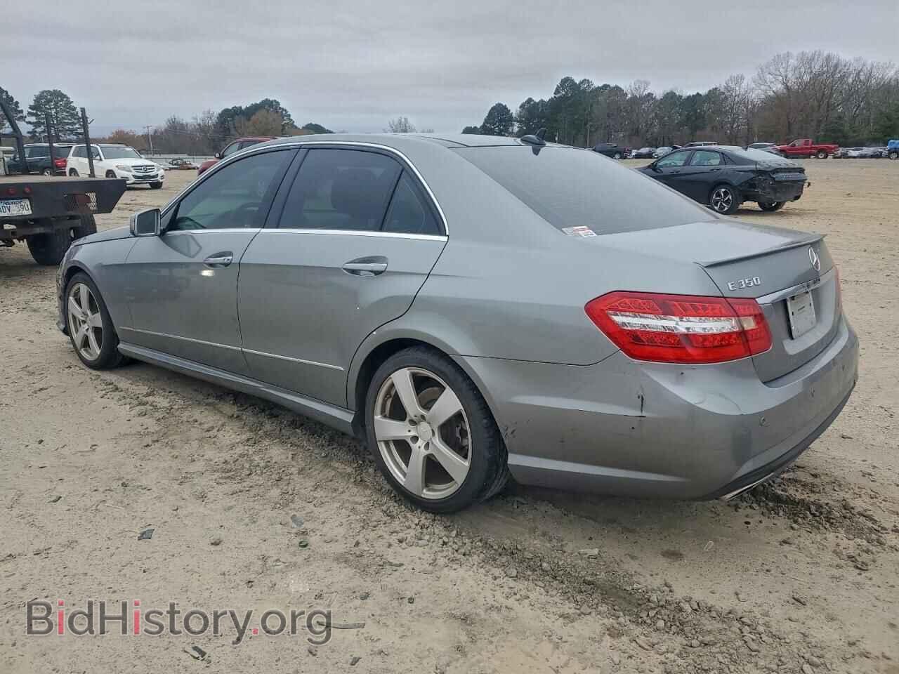 2011 MERCEDES-BENZ E-CLASS - VIN: WDDHF5GB7BA293663 - Фото 2