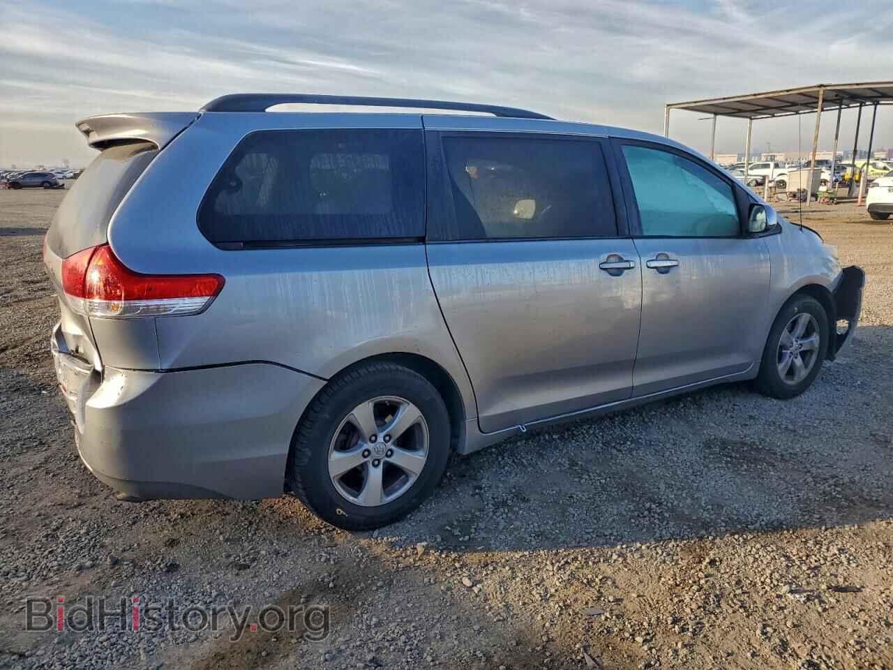 2011 TOYOTA All Models - VIN: 5TDKK3DC7BS027964 - Фото 3