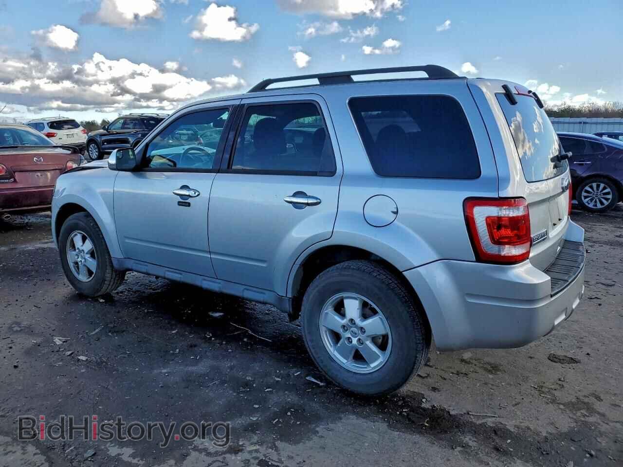 2011 FORD ESCAPE - VIN: 1FMCU9D76BKB91729 - Фото 2