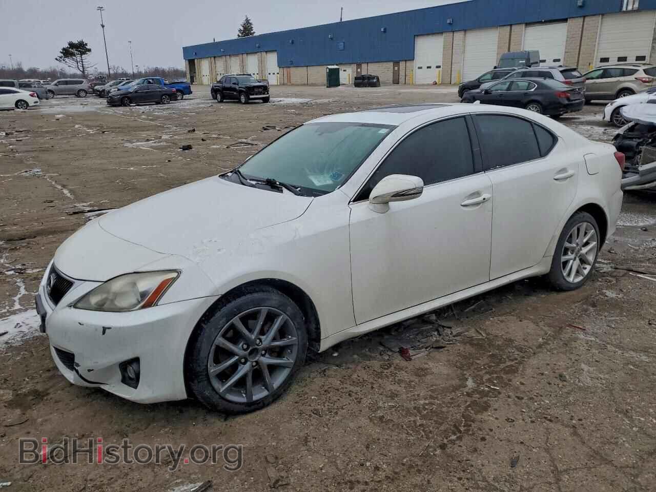Photo JTHCF5C28C5055839 - LEXUS IS 2012