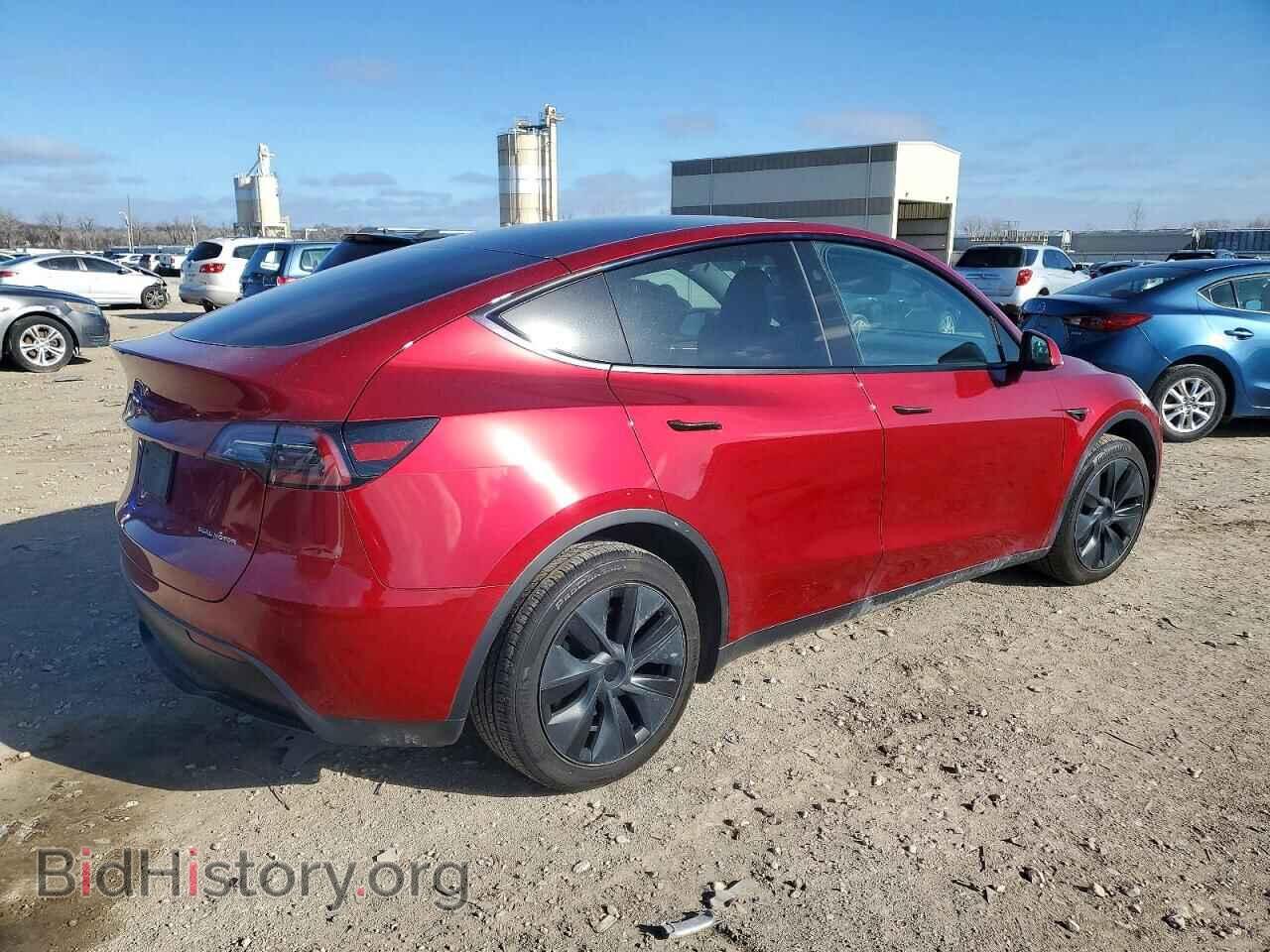 2024 TESLA MODEL Y - VIN: 7SAYGDEE3RF195782 - Photo 3