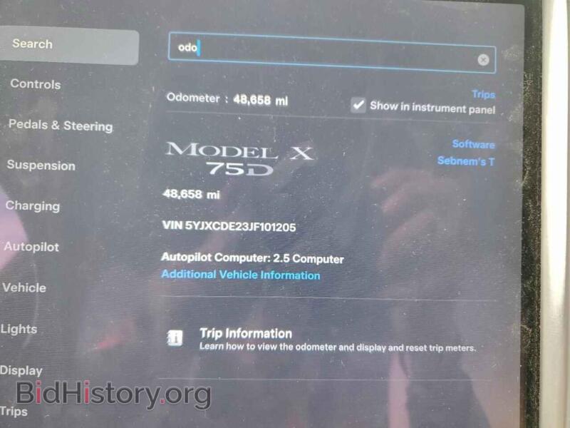 2018 Tesla MODEL X (VIN 5YJXCDE23JF101205) — photo 9 of 13