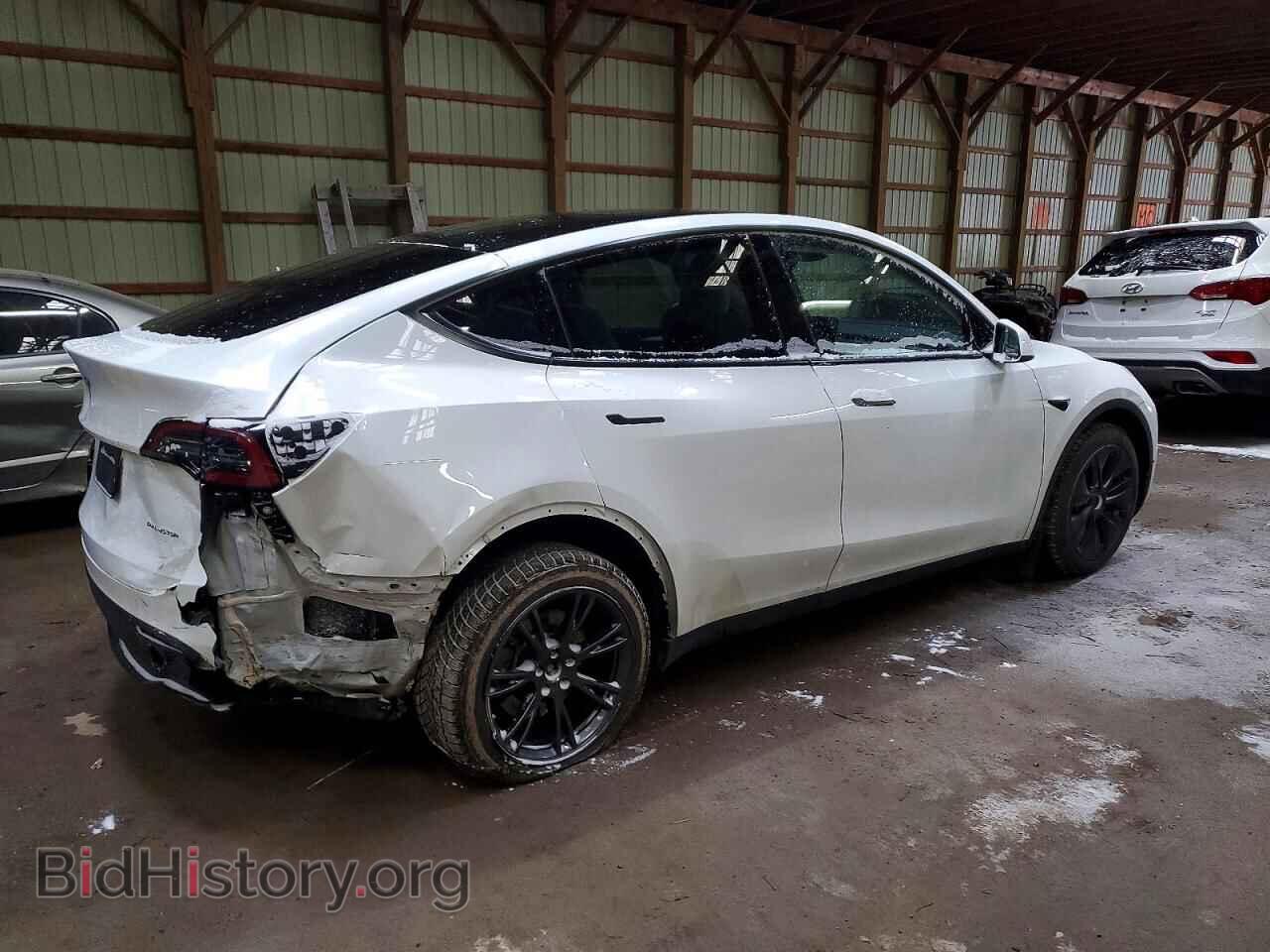 2024 TESLA MODEL Y - VIN: LRWYGDEE0RC670036 - Photo 3
