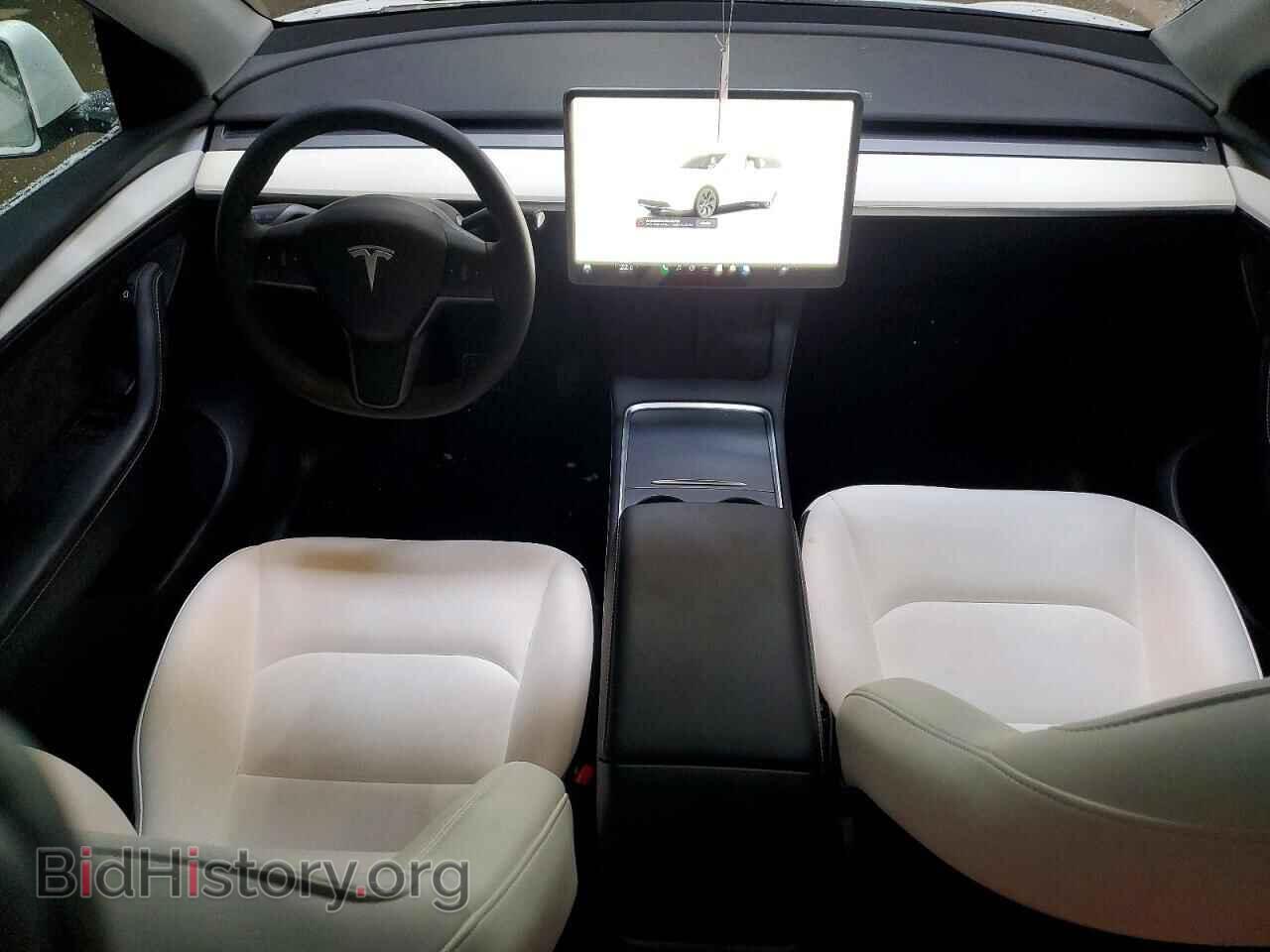 2024 TESLA MODEL Y - VIN: LRWYGDEE0RC670036 - Photo 8