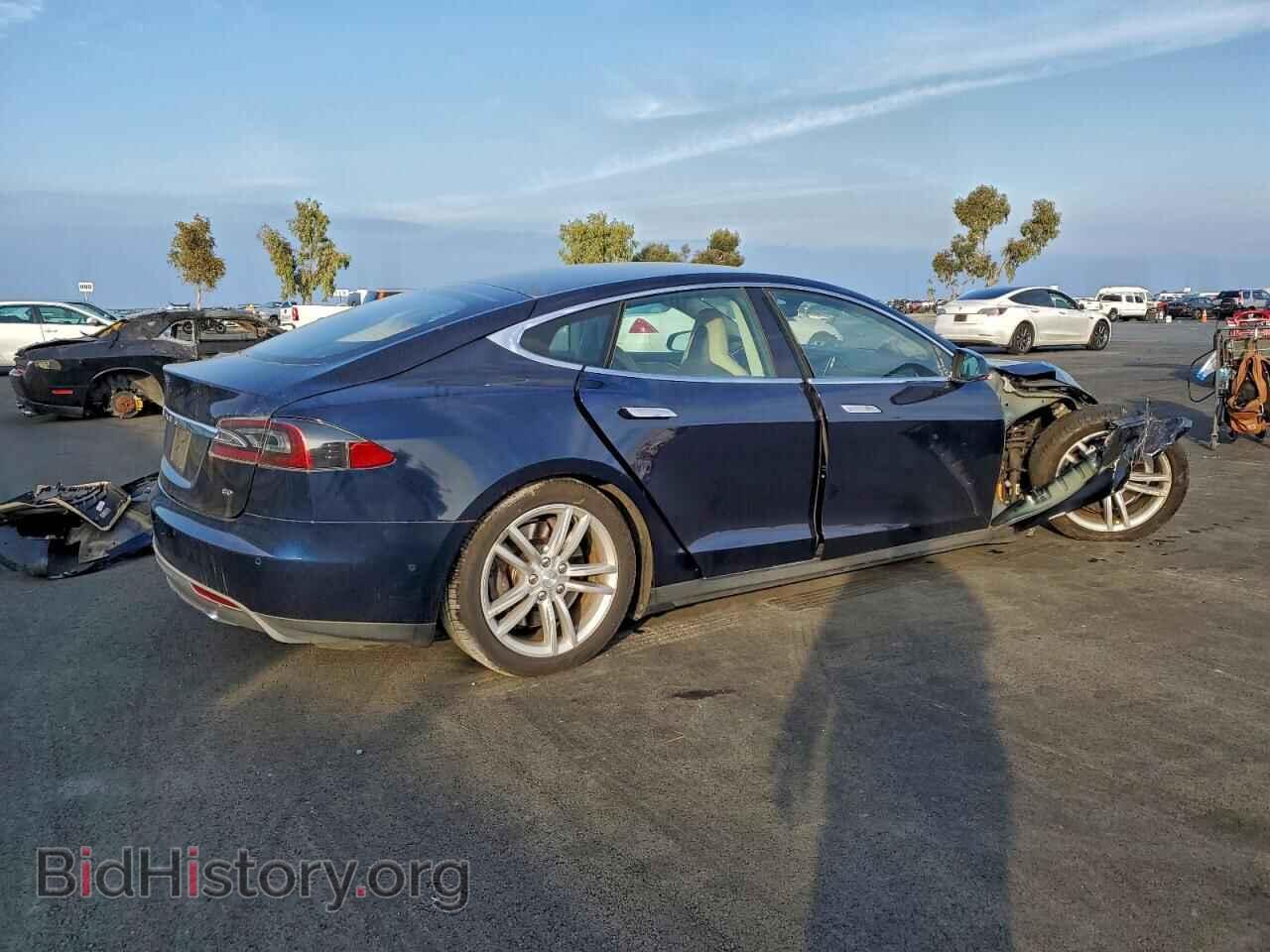 2014 TESLA MODEL S - VIN: 5YJSA1S10EFP55756 - Фото 3
