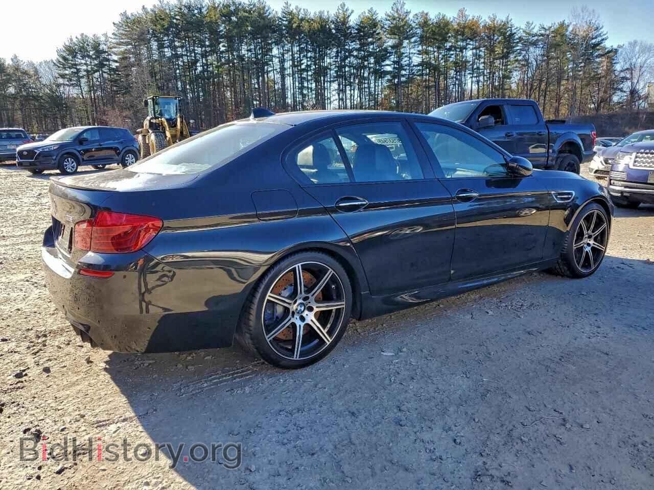 2014 BMW M5 - VIN: WBSFV9C56ED097429 - Фото 3