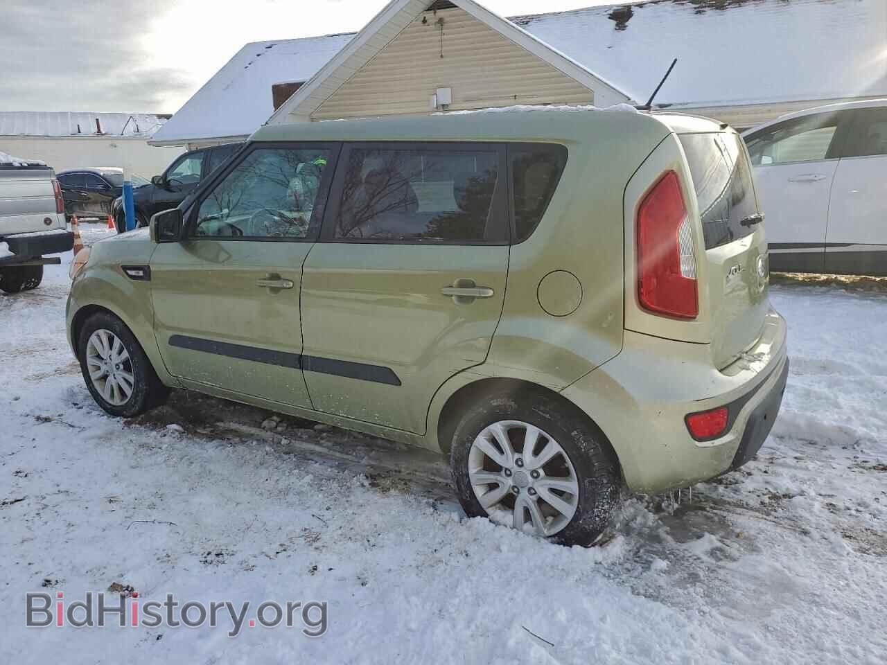 2013 KIA SOUL - VIN: KNDJT2A51D7621570 - Фото 2