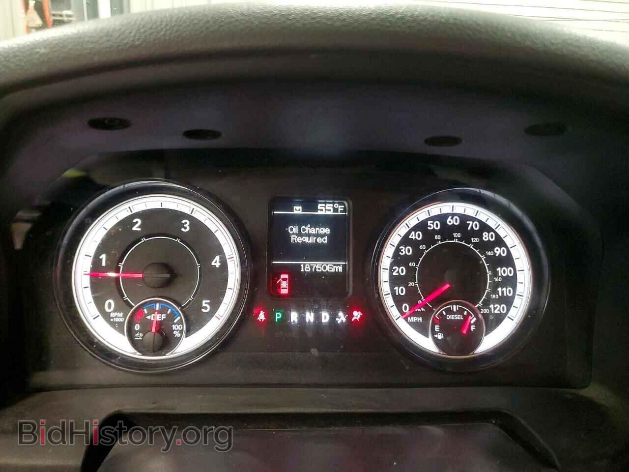2016 RAM All Models - VIN: 3C6UR5HL1GG223003 - Photo 9