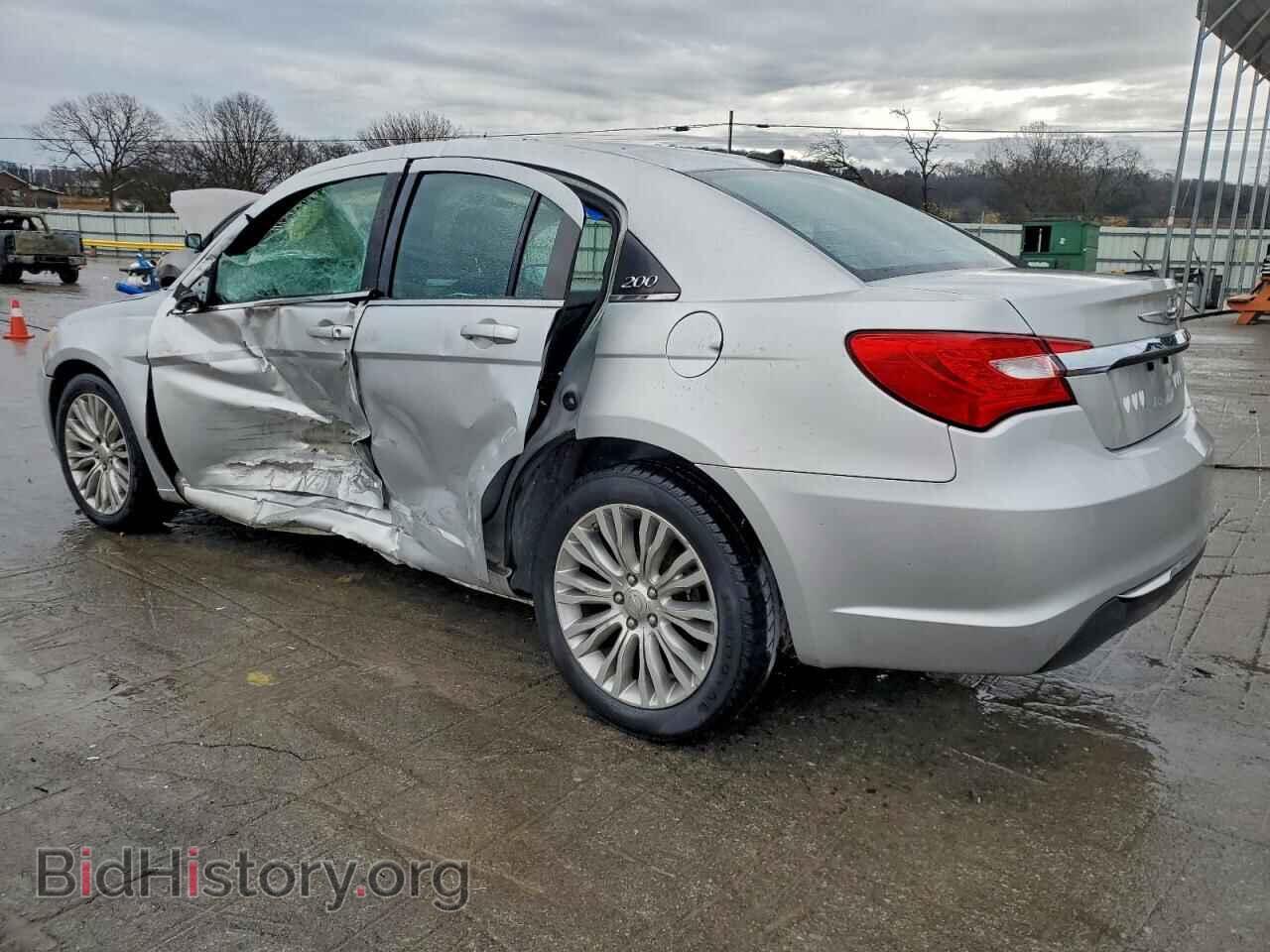 2012 CHRYSLER 200 - VIN: 1C3CCBAB3CN257083 - Photo 2