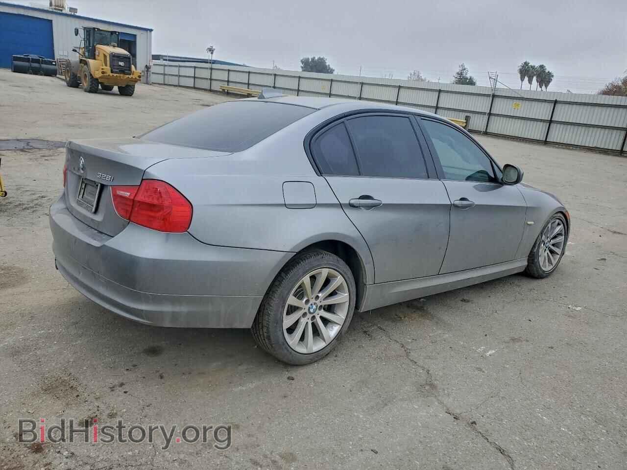 2011 BMW 3 SERIES - VIN: WBAPH5G57BNM77498 - Фото 3