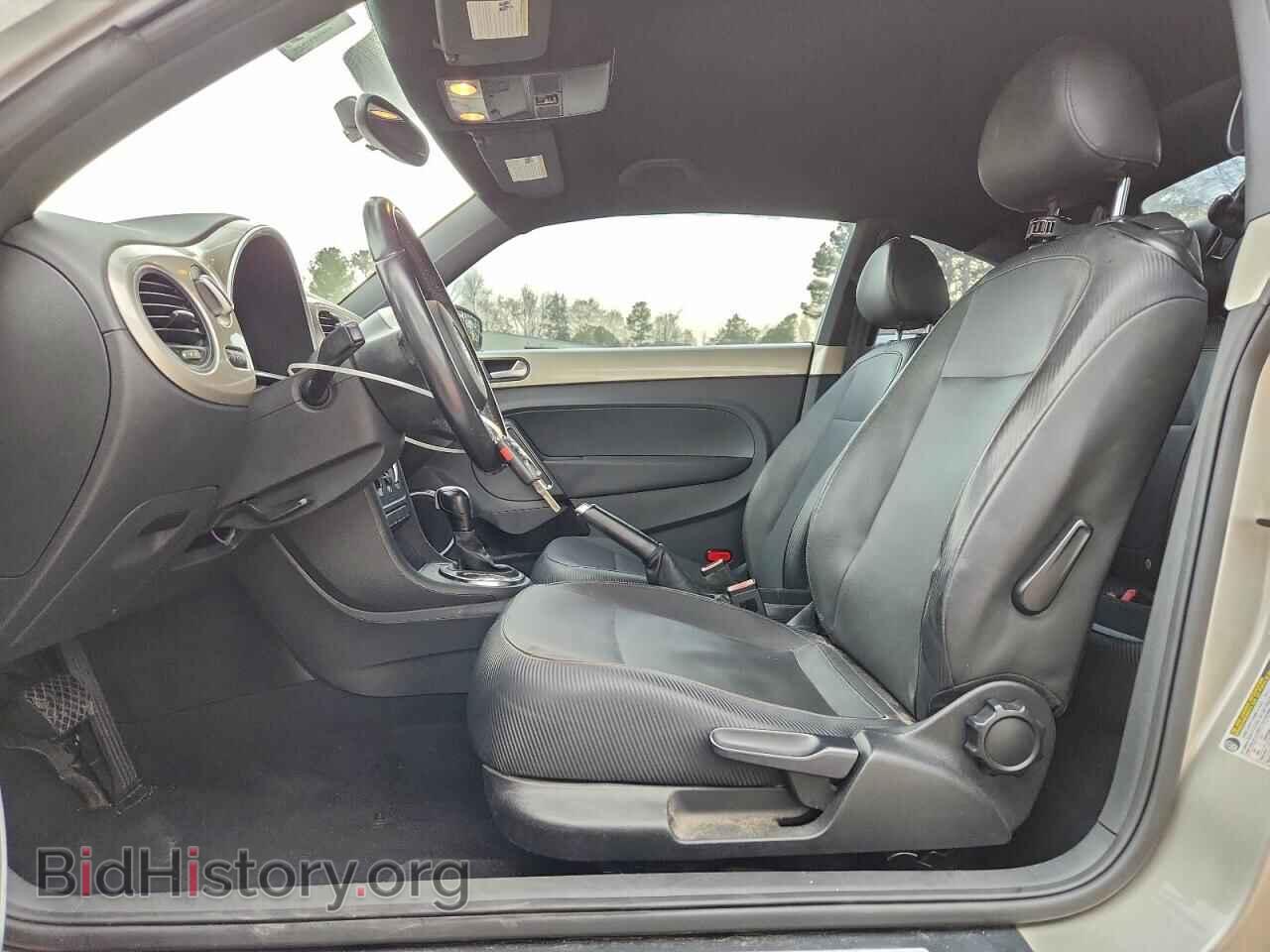 2013 VOLKSWAGEN BEETLE - VIN: 3VWJP7ATXDM603636 - Фото 7