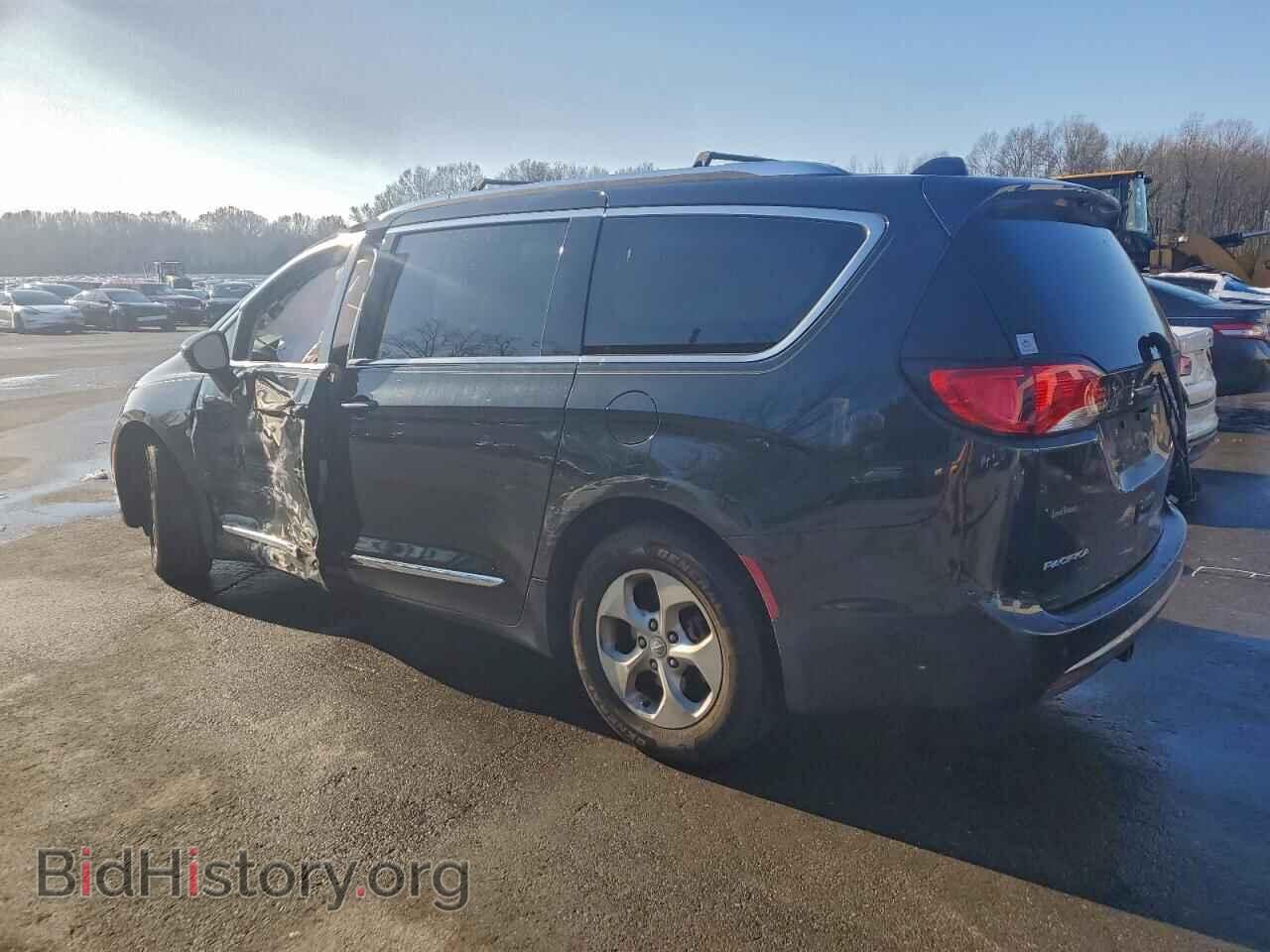 2017 CHRYSLER PACIFICA - VIN: 2C4RC1EG4HR531360 - Фото 2