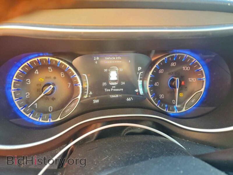 2017 Chrysler PACIFICA (VIN 2C4RC1EG4HR531360) — photo 9 of 14