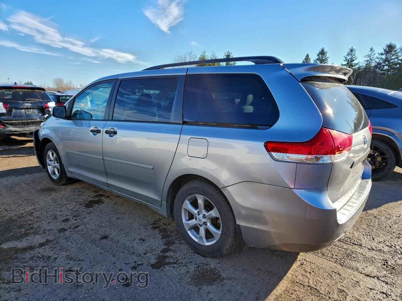 2011 TOYOTA All Models - VIN: 5TDZK3DC9BS020626 - Photo 2