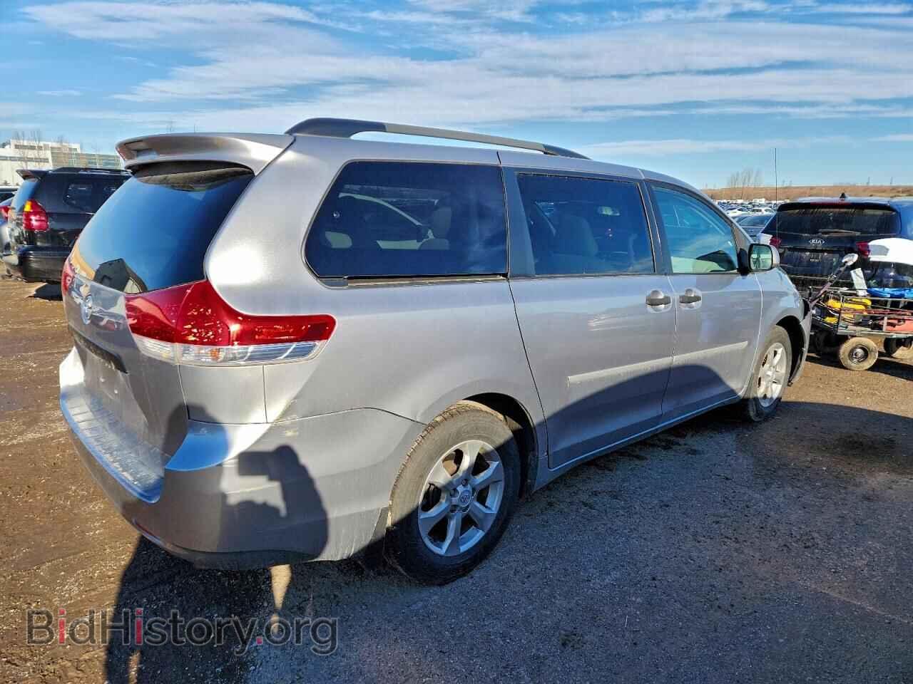 2011 TOYOTA All Models - VIN: 5TDZK3DC9BS020626 - Photo 3