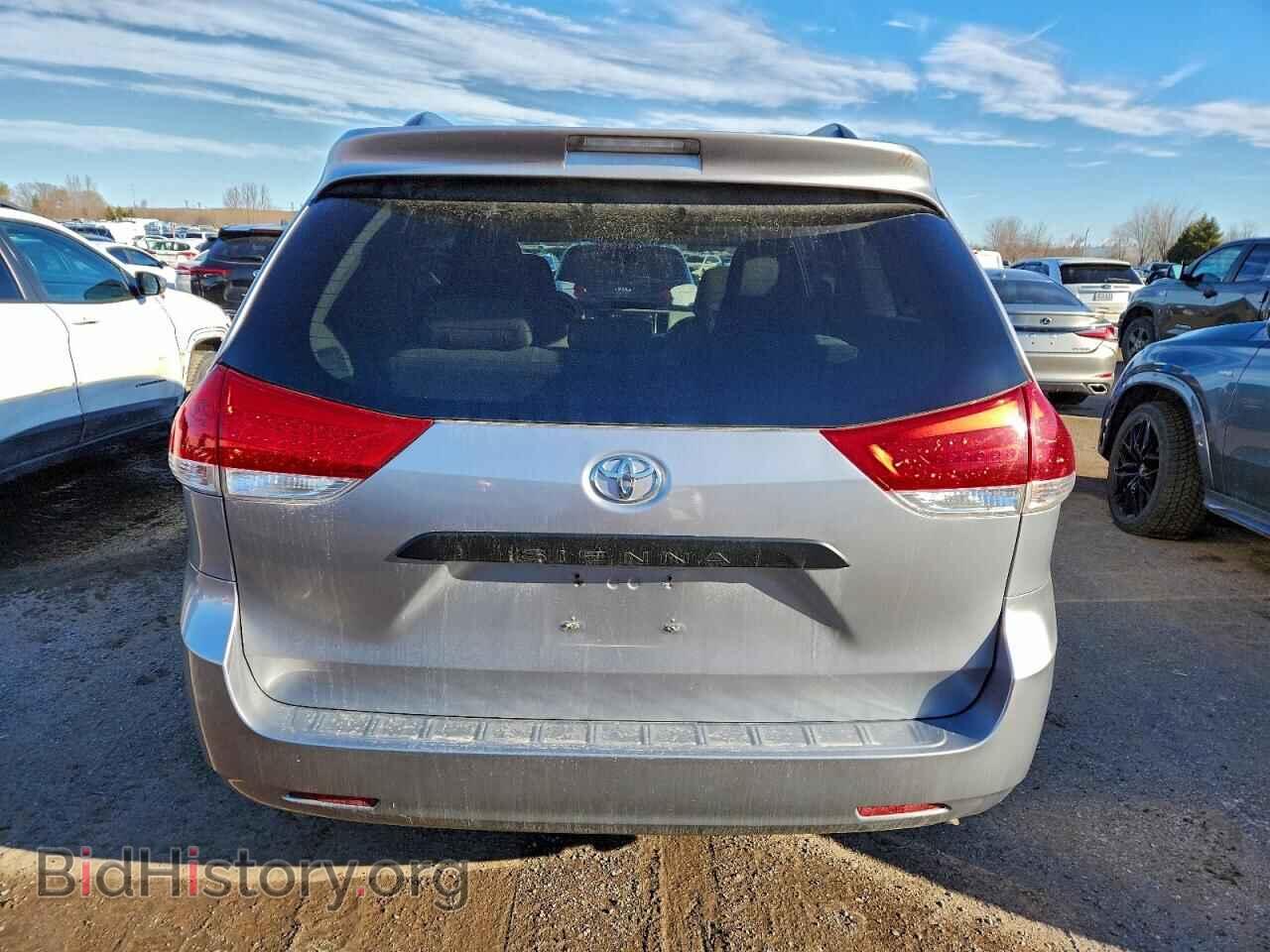 2011 TOYOTA All Models - VIN: 5TDZK3DC9BS020626 - Photo 6
