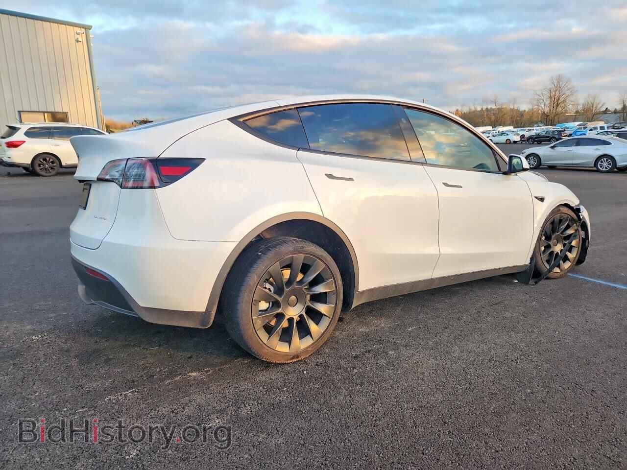 2025 TESLA MODEL Y - VIN: 7SAYGDEE3SF243870 - Фото 3