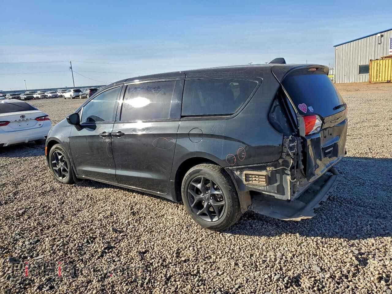 2018 CHRYSLER PACIFICA - VIN: 2C4RC1FG5JR312248 - Фото 2