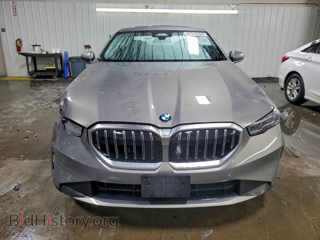 2025 BMW 5 SERIES - VIN: WBA53FJ09SCT37926 - Фото 5