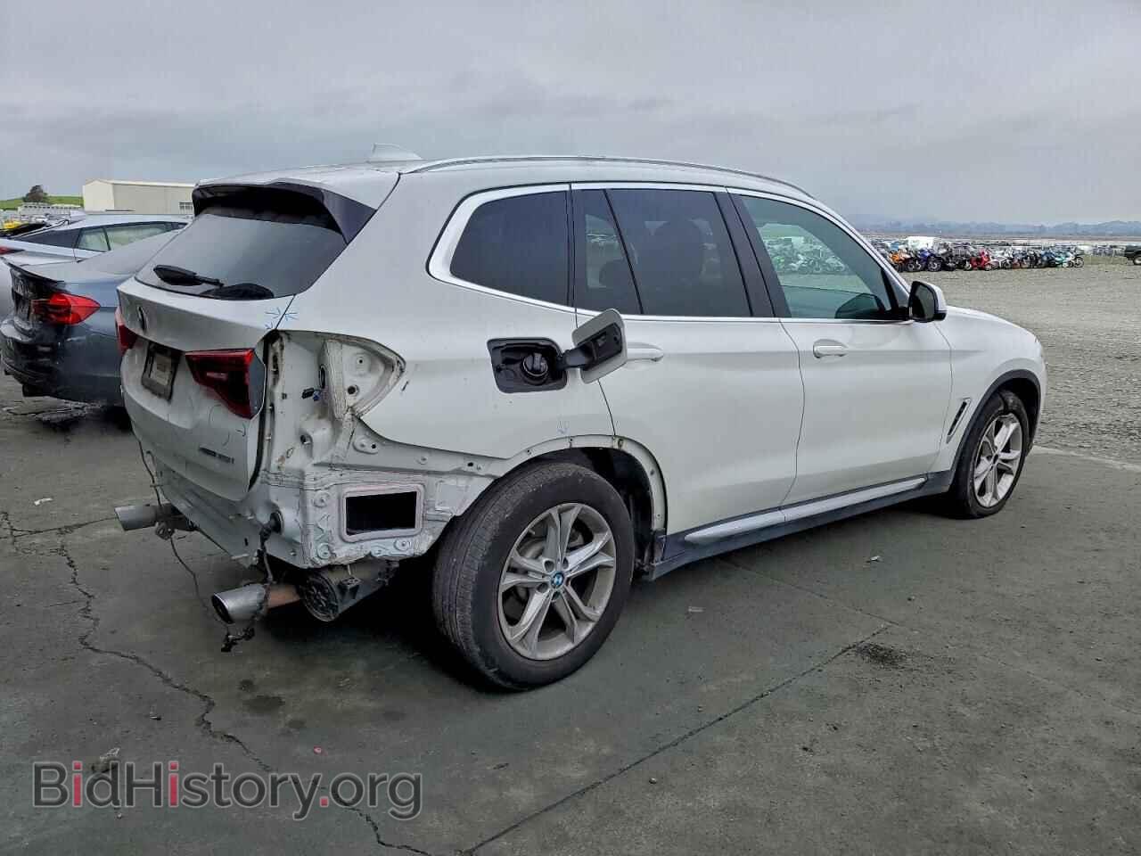 2018 BMW X3 - VIN: 5UXTR9C55JLD73020 - Фото 3