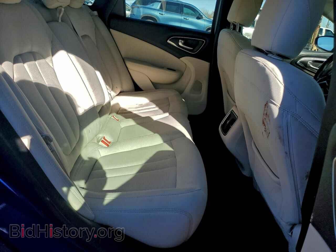 2015 CHRYSLER 200 - VIN: 1C3CCCAB3FN535989 - Фото 10