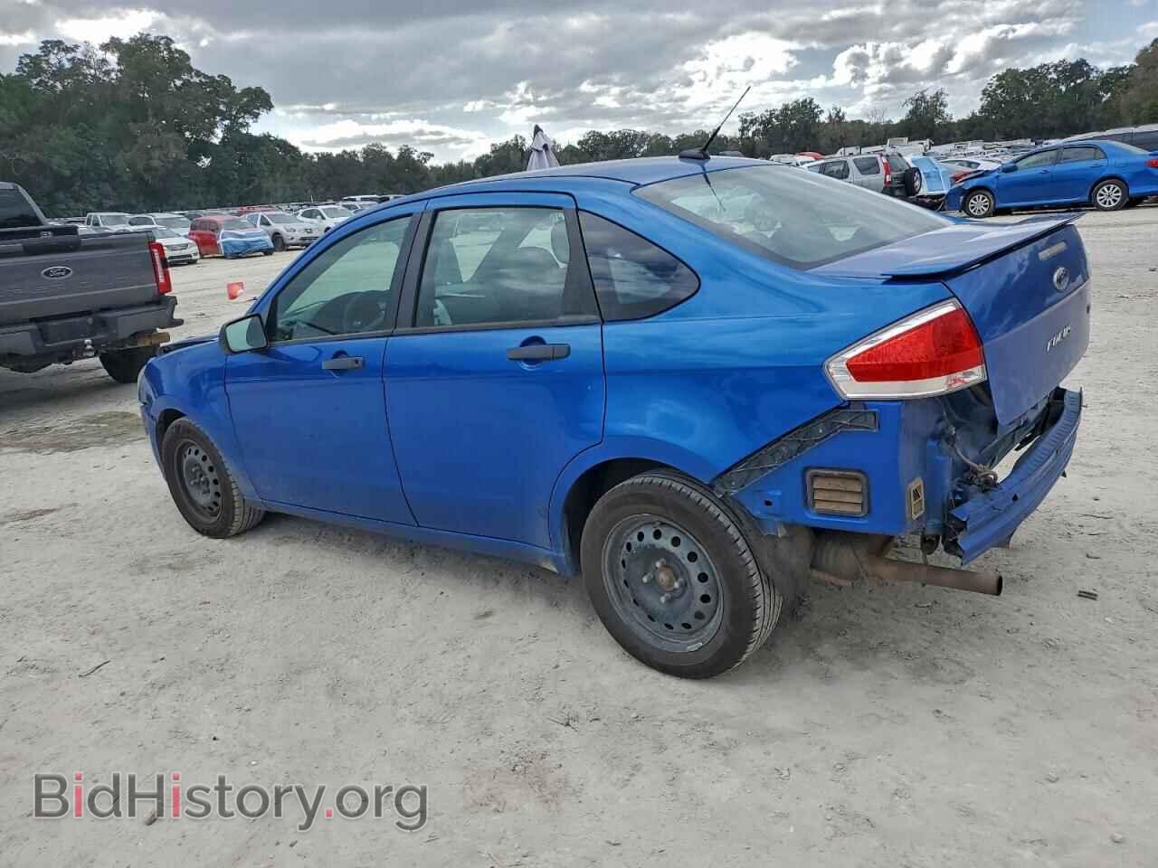 2011 FORD FOCUS - VIN: 1FAHP3FN0BW180119 - Фото 2