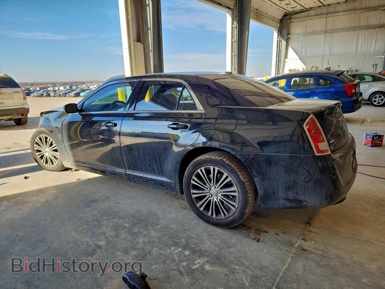 2014 CHRYSLER 300 - VIN: 2C3CCAGG7EH201432 - Фото 2
