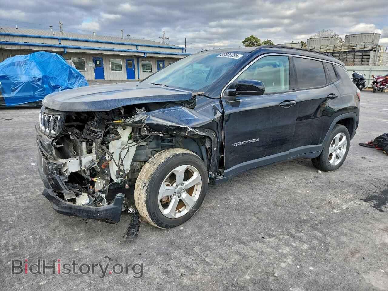 Photo 3C4NJDBB7HT665632 - JEEP COMPASS 2017