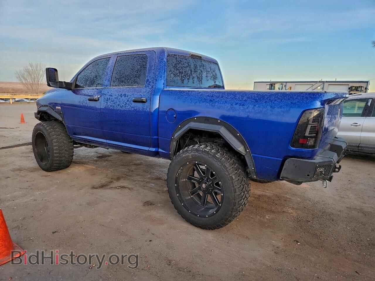 2017 RAM 1500 - VIN: 3C6RR7KT8HG599435 - Фото 2