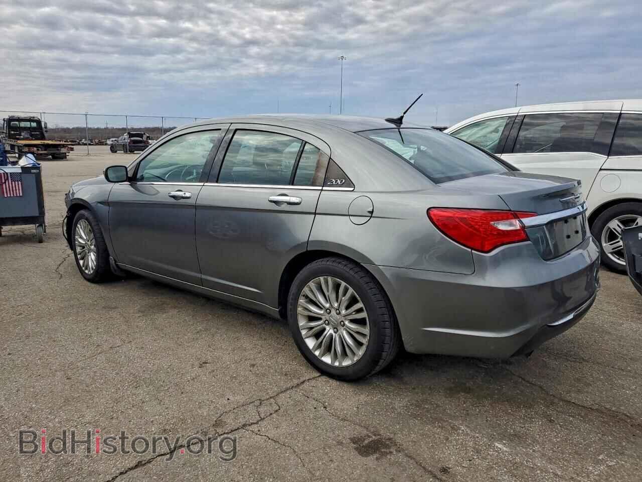2013 CHRYSLER 200 - VIN: 1C3CCBCG6DN738066 - Photo 2