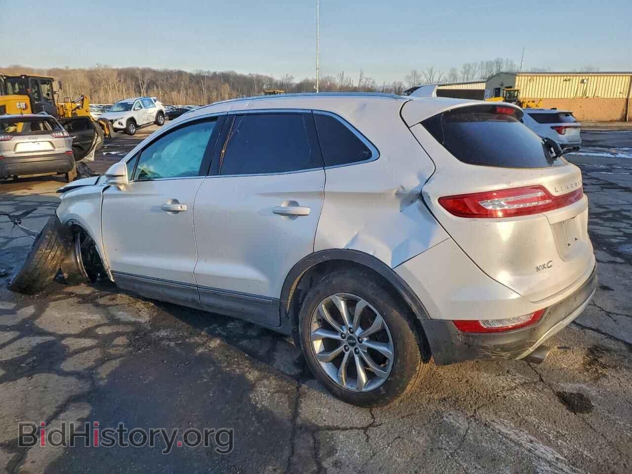 2017 LINCOLN MKC - VIN: 5LMCJ2D93HUL23907 - Photo 2