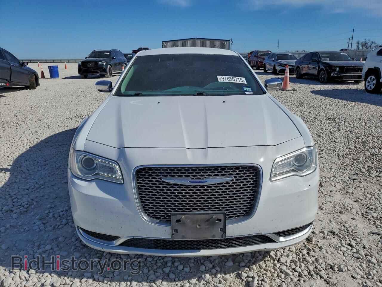 2019 CHRYSLER 300 - VIN: 2C3CCAAG6KH602331 - Фото 5