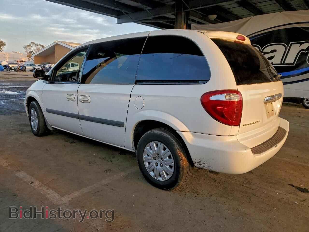2006 CHRYSLER MINIVAN - VIN: 1A4GP45R56B756892 - Photo 2