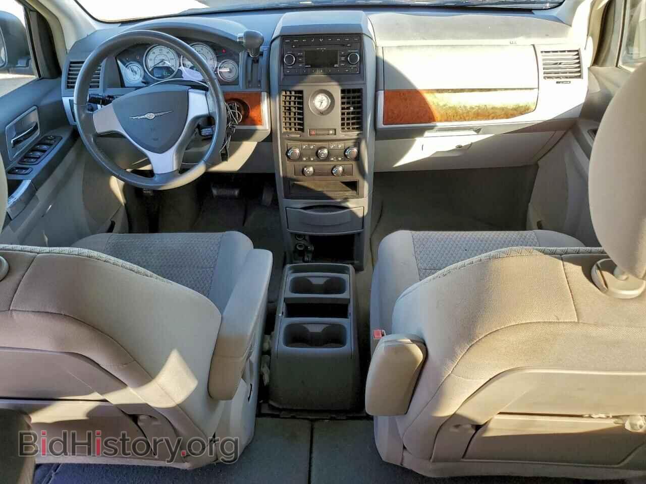 2008 CHRYSLER MINIVAN - VIN: 2A8HR54P98R836820 - Фото 8