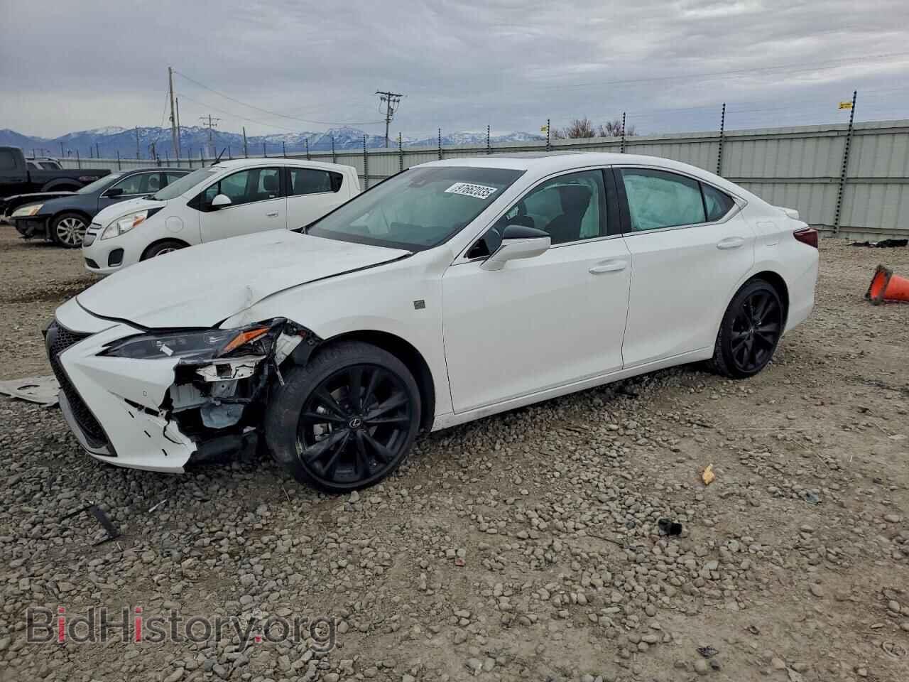 Фотография 58ADA1C1XSU062076 - LEXUS ES300 2025